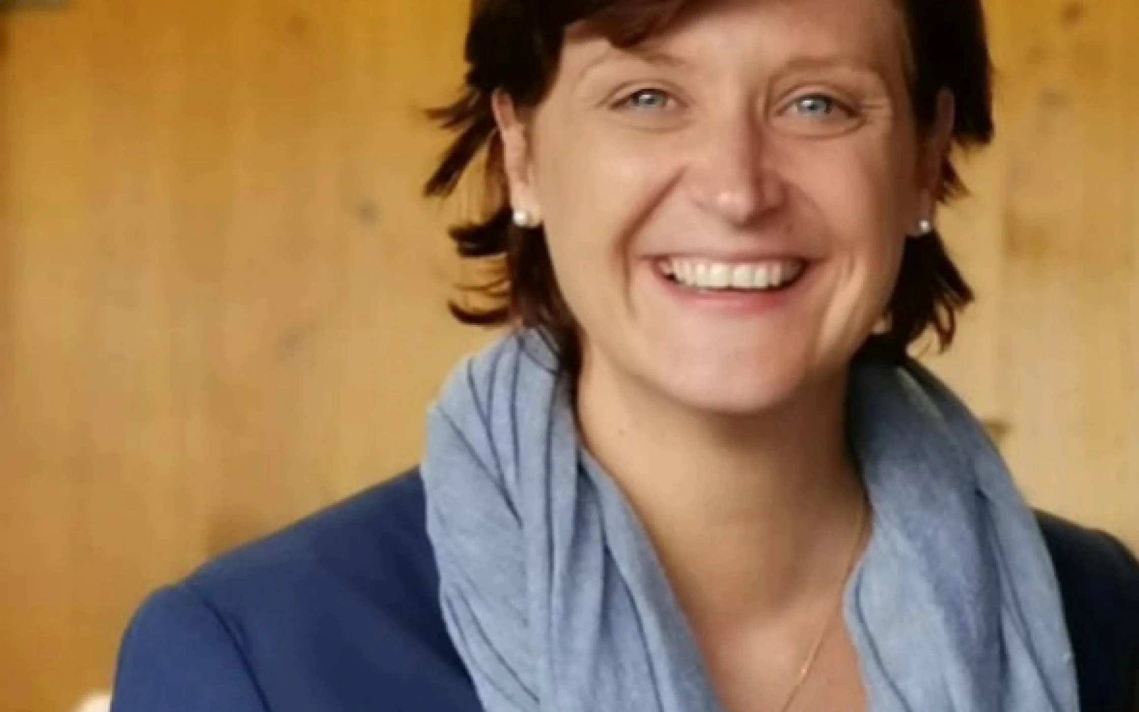 Bild 2 Elisabeth Larcher VerdorferSBO.png